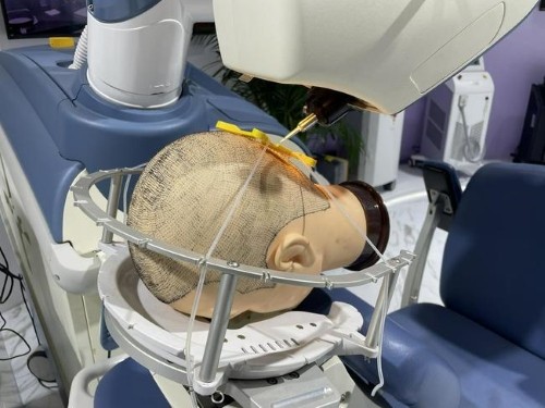 前研 | 拯救“頭”等大事，植發(fā)行業(yè)熱度依舊